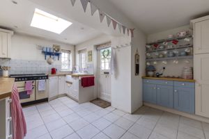 Photo 18- click for photo gallery